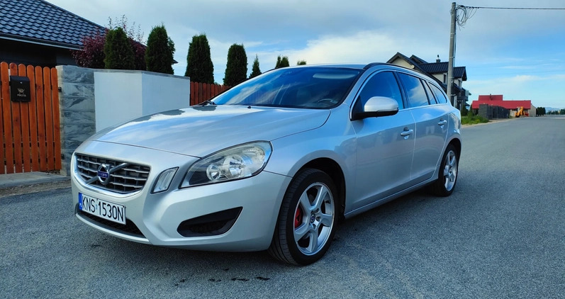 Volvo V60 cena 29900 przebieg: 209000, rok produkcji 2012 z Sopot małe 79